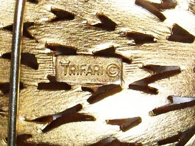 Vintage Gold Tone CROWN TRIFARI WHEAT Brooch Pin 2  