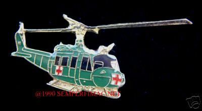 UH 1 HUEY MEDIVAC DUST OFF HAT PIN US ARMY HELICOPTER  