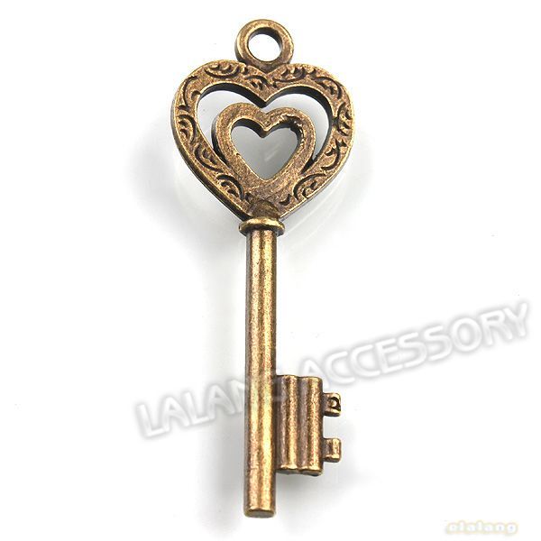 100pcs Vintage Bronze Princess Heart Key Pendants Lot 52mm Alloy 