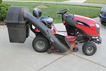 2009 Craftsman YTS 4000 Lawn Tractor Mower 24HP B S 42 Deck Bagger